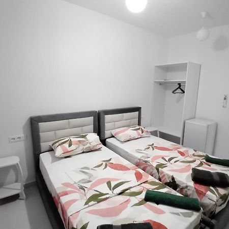 Ida Apartments ساراندا المظهر الخارجي الصورة