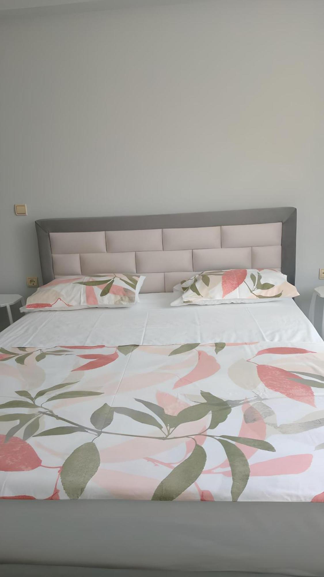 Ida Apartments ساراندا المظهر الخارجي الصورة